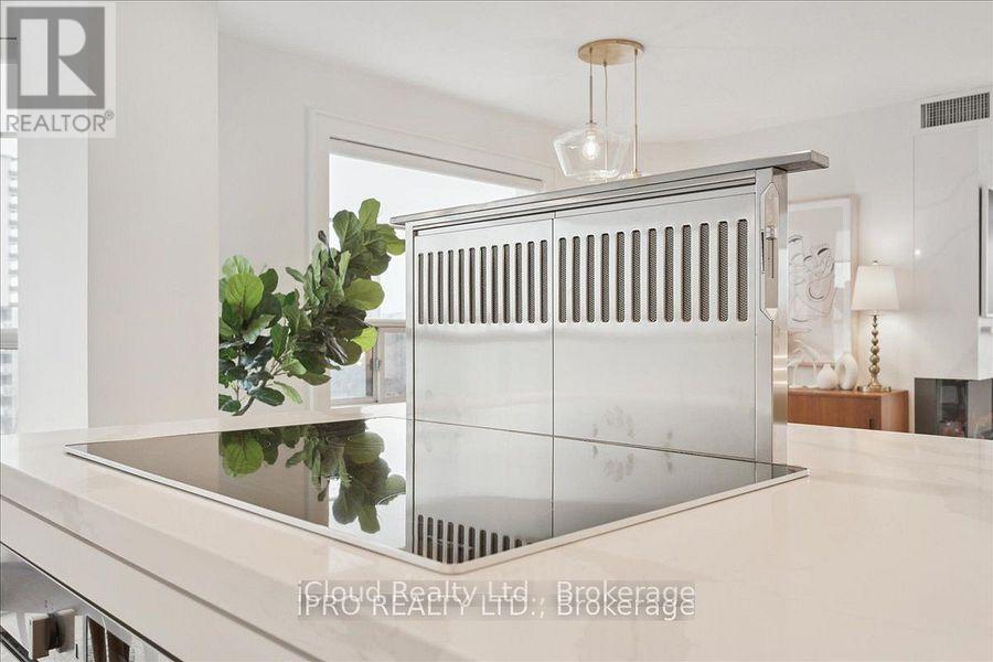 805 - 2210 Lakeshore Road, Burlington, Ontario  L7R 4J9 - Photo 15 - W12727242