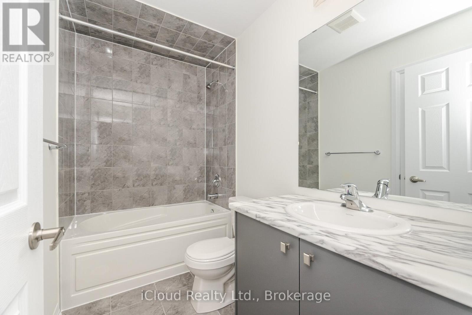 53 Stanley Avenue, Haldimand, Ontario  N3W 0J5 - Photo 38 - X12602140