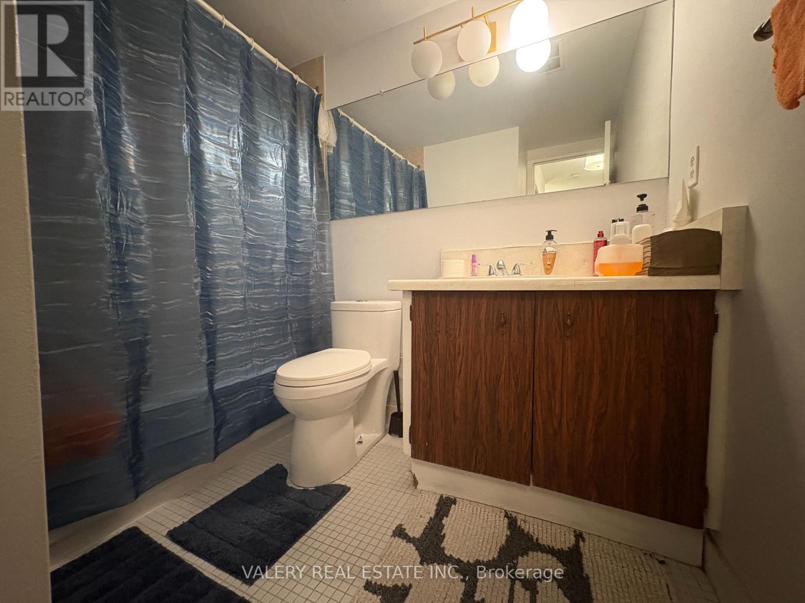 708 - 31 Four Winds Drive, Toronto (York University Heights), Ontario  M3J 1K9 - Photo 9 - W12826566