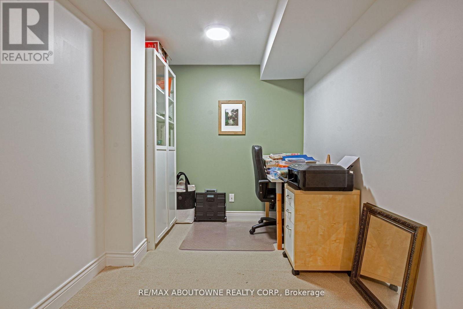 2230 Dale Ridge Drive, Oakville, Ontario  L6M 3L4 - Photo 27 - W12826654