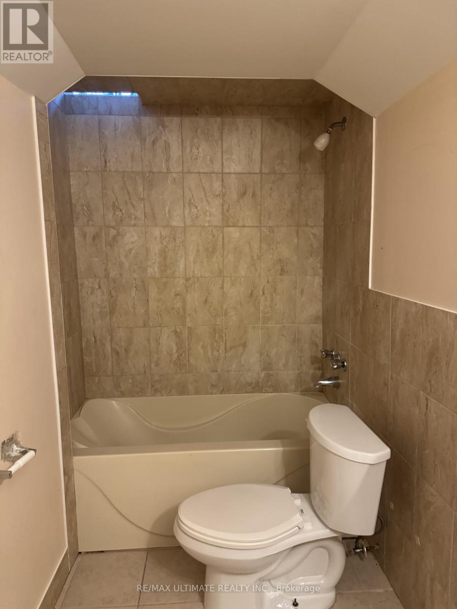 58 Braidwood Lake Road, Brampton (Northwest Sandalwood Parkway), Ontario  L6Z 1X6 - Photo 3 - W12826708