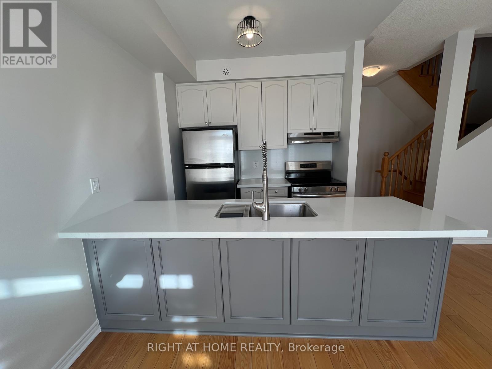 54 - 2435 Greenwich Drive, Oakville, Ontario  L6M 0S4 - Photo 12 - W12826710