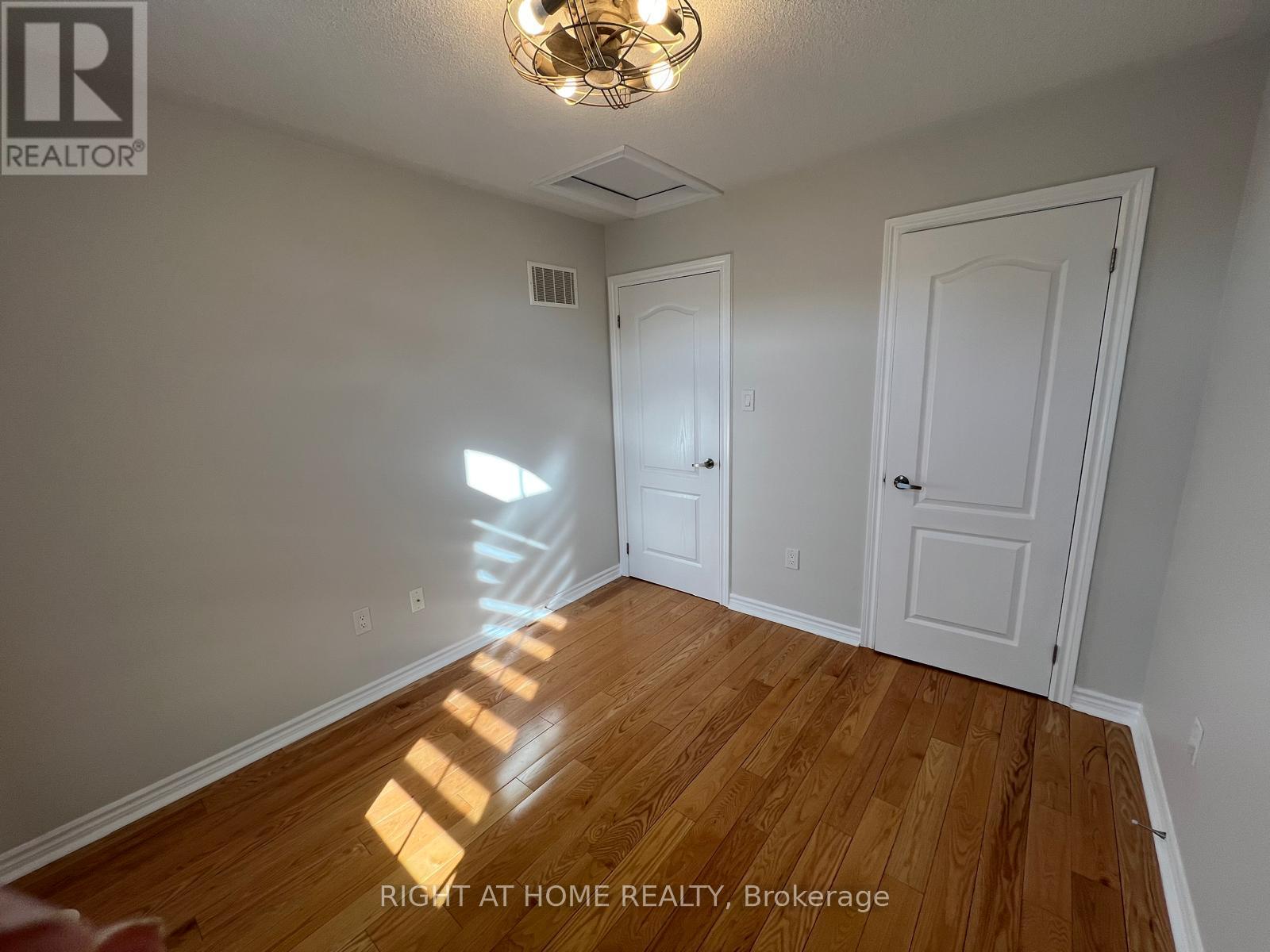 54 - 2435 Greenwich Drive, Oakville, Ontario  L6M 0S4 - Photo 24 - W12826710