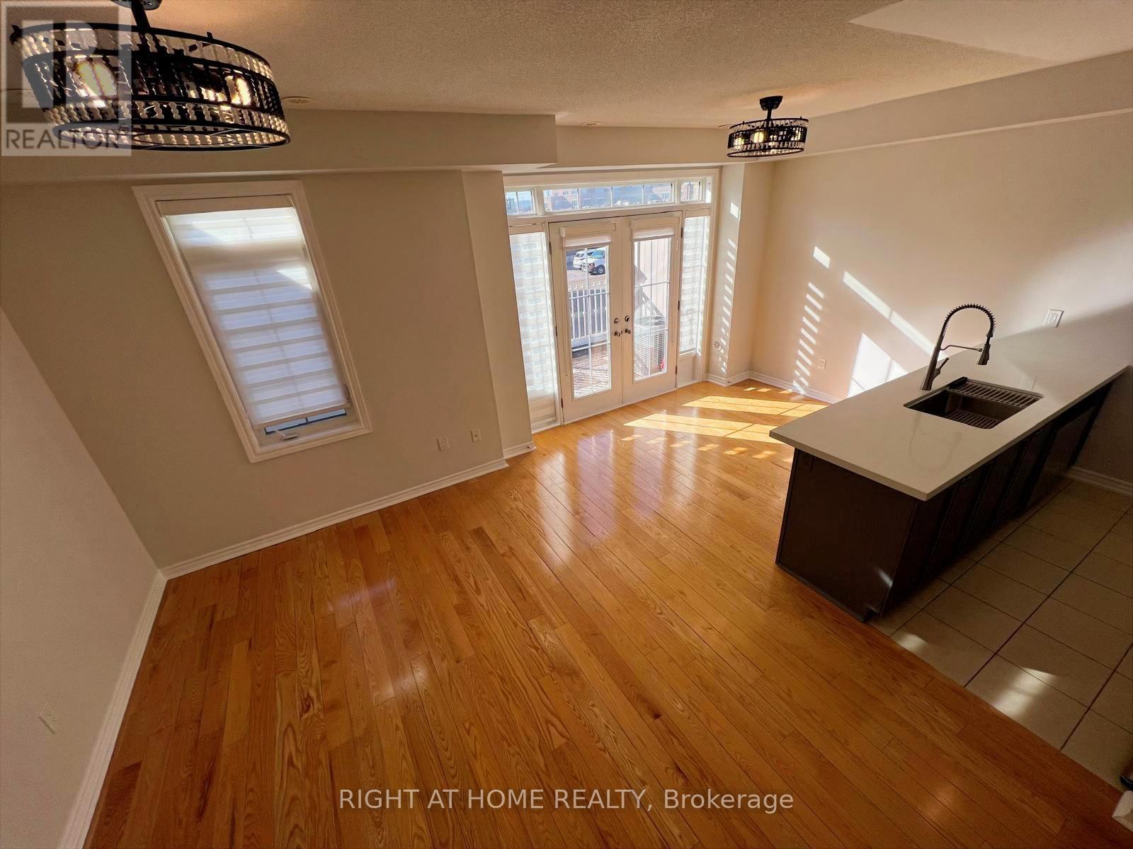 54 - 2435 Greenwich Drive, Oakville, Ontario  L6M 0S4 - Photo 9 - W12826710