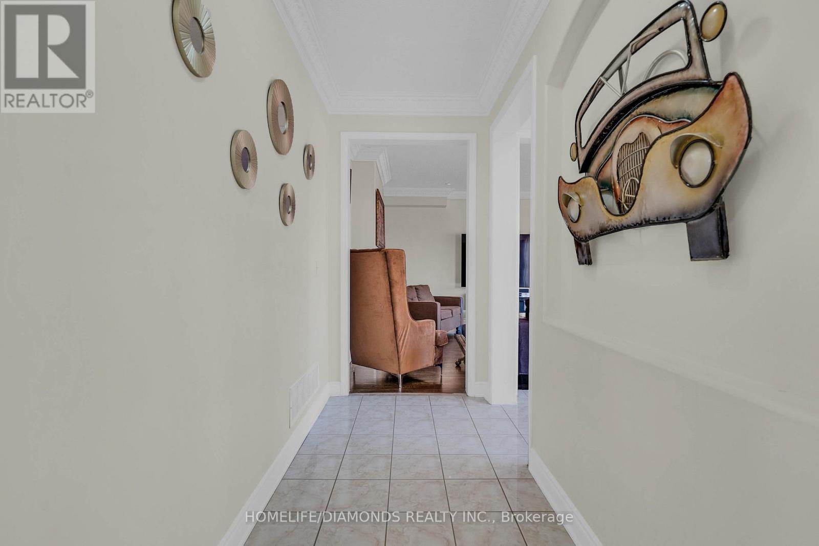 70 Maldives Crescent, Brampton, Ontario  L6P 1L1 - Photo 14 - W12826720