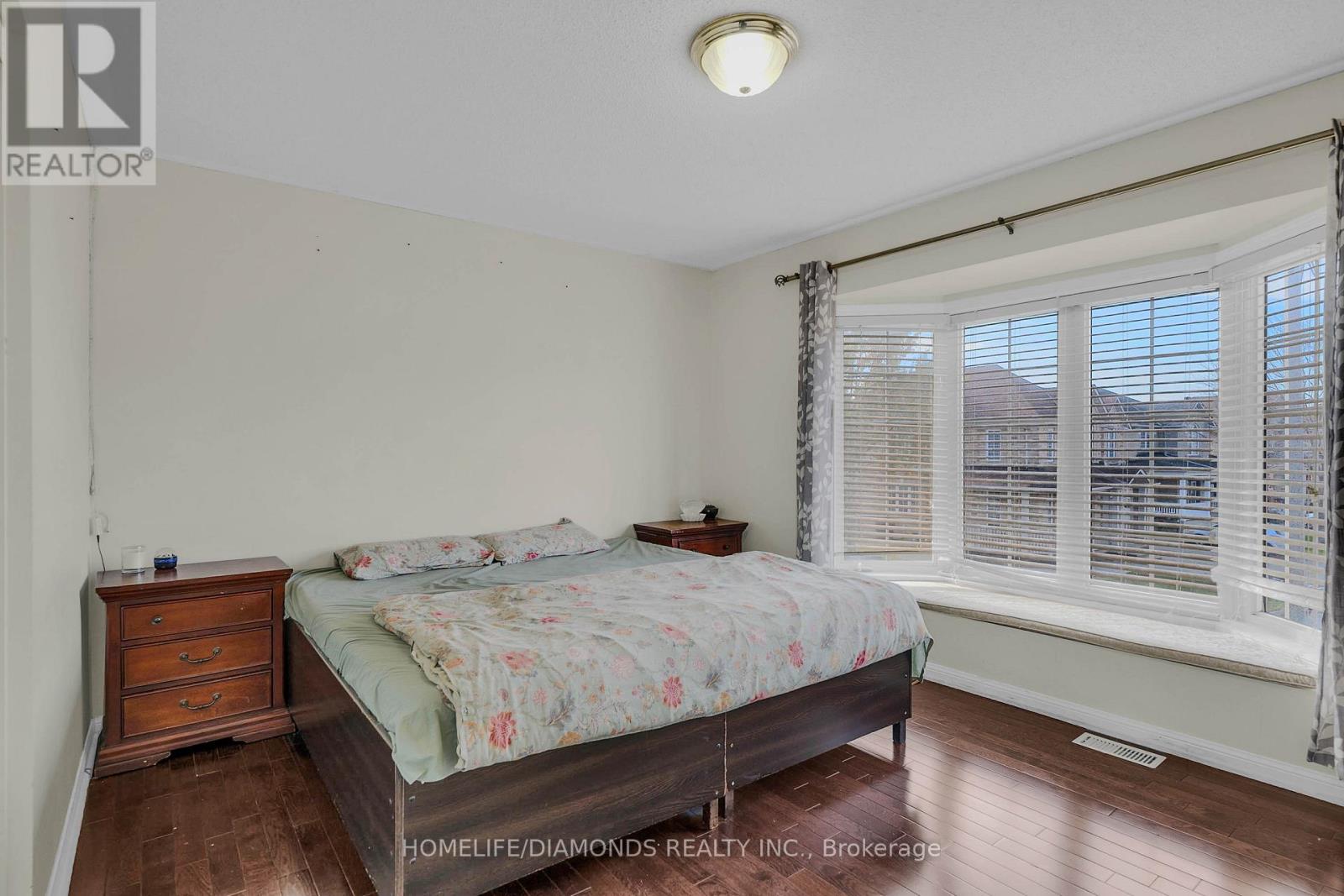 70 Maldives Crescent, Brampton, Ontario  L6P 1L1 - Photo 26 - W12826720