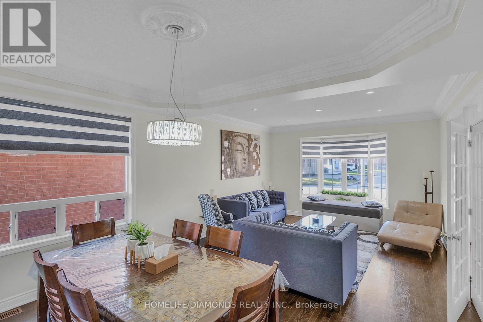 70 Maldives Crescent, Brampton, Ontario  L6P 1L1 - Photo 5 - W12826720