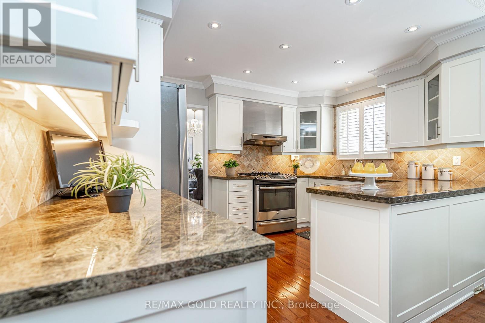 7 Oldham Crescent, Brampton, Ontario  L6Z 1W2 - Photo 11 - W12826724