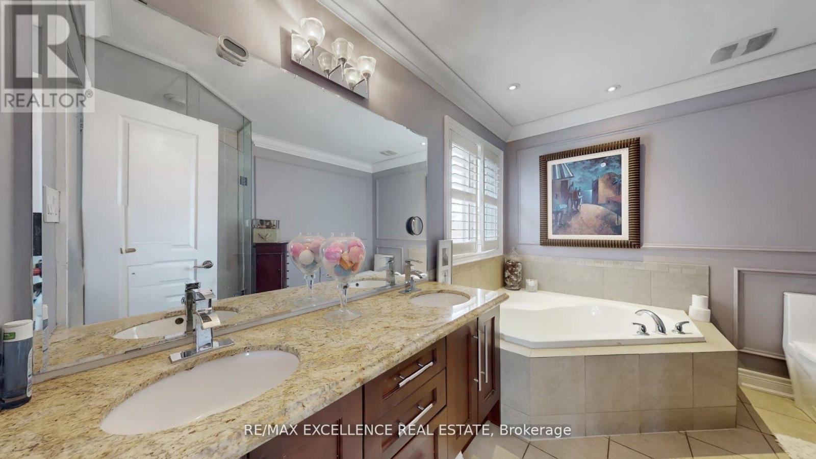 68 Bluffwood Crescent, Brampton, Ontario  L6P 2P3 - Photo 26 - W12826734