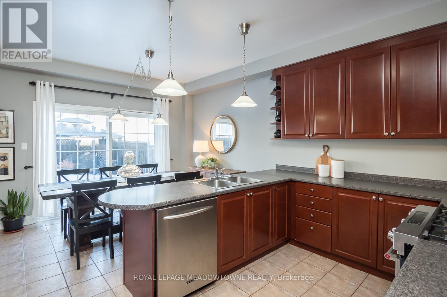 1029 Easterbrook Crescent, Milton, Ontario  L9T 0C4 - Photo 12 - W12826756