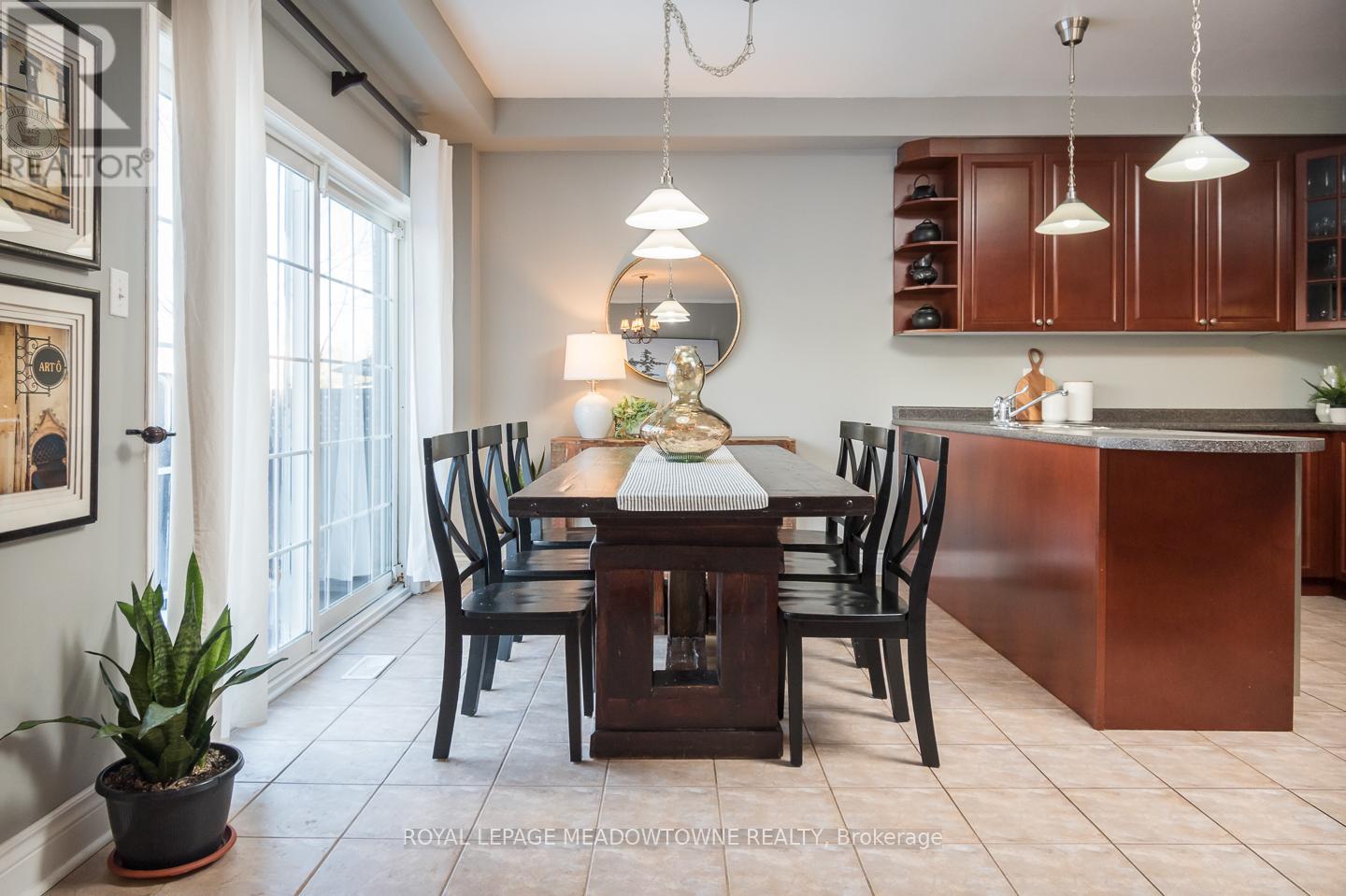 1029 Easterbrook Crescent, Milton, Ontario  L9T 0C4 - Photo 15 - W12826756