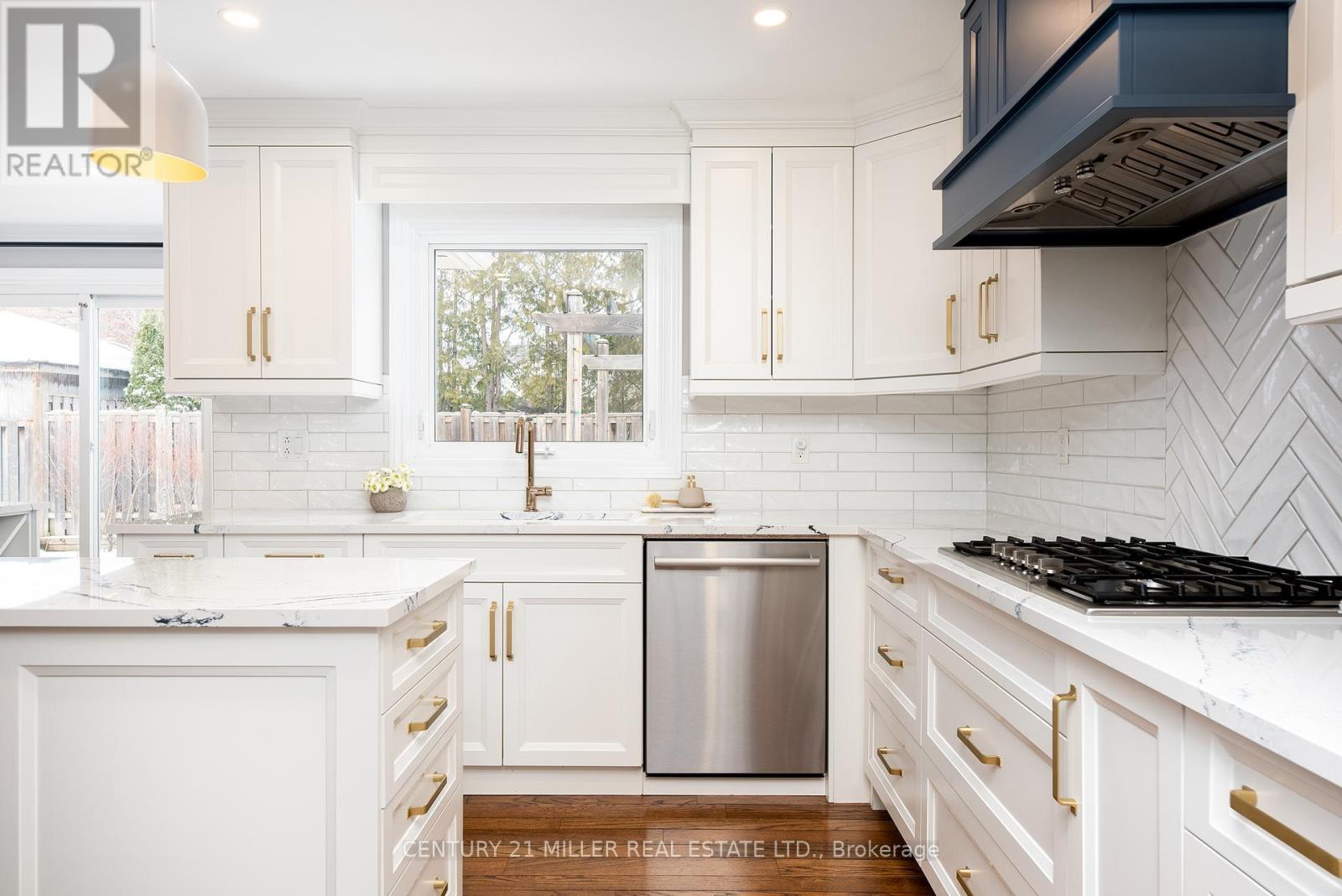 1225 Old Post Drive, Oakville, Ontario  L6M 1A5 - Photo 17 - W12826768