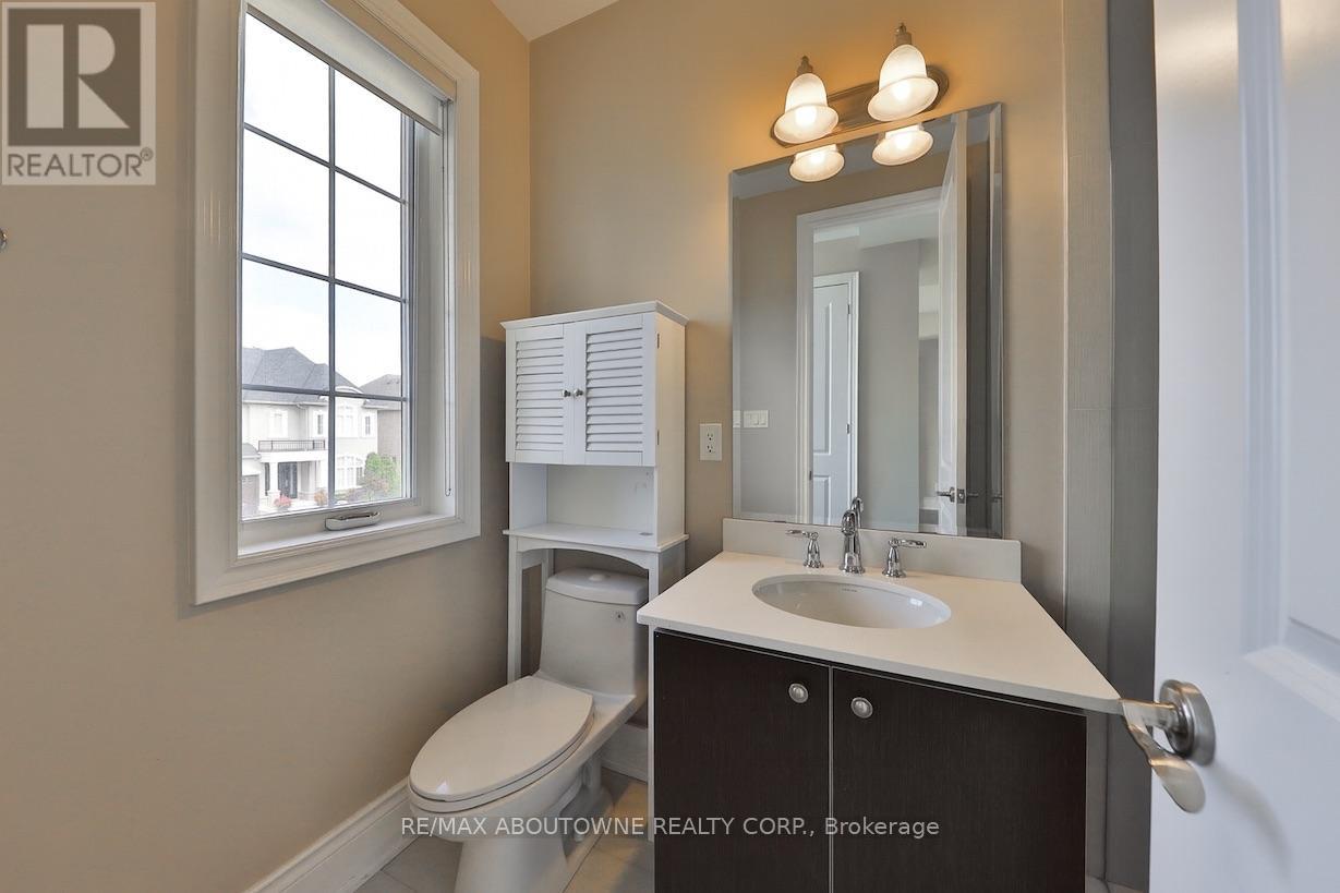 2163 Vineland Crescent, Oakville, Ontario  L6H 0J6 - Photo 33 - W12826780