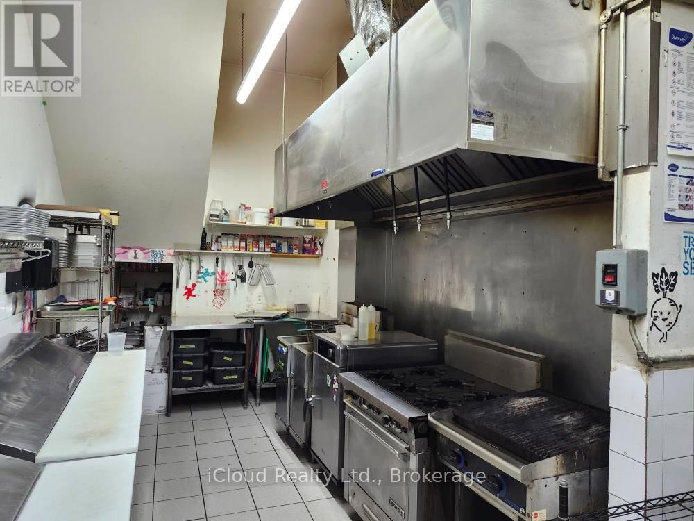 91 Wyndham Street N, Guelph, Ontario N1H 4E9 - Photo 9 - X12608968