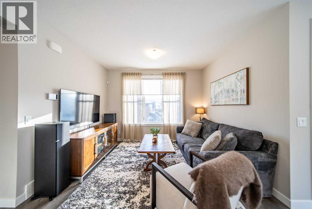 713 Crestridge Common Sw, Calgary, Alberta  T3B 6L6 - Photo 6 - A2276189