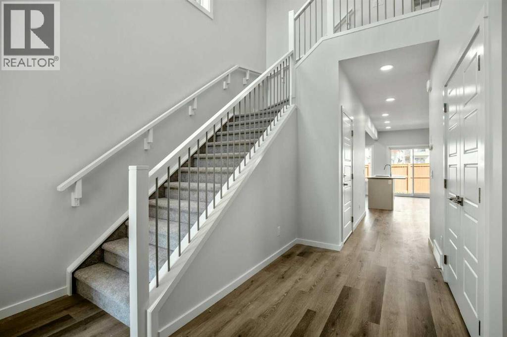 18 Heartwood Villas Se, Calgary, Alberta  T3M 2K1 - Photo 8 - A2270227