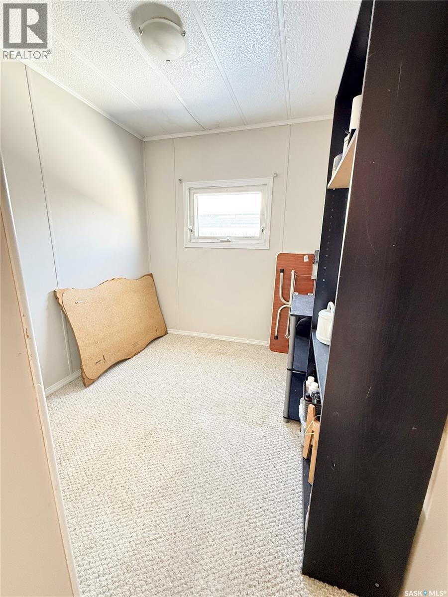 148 Laing Crescent, Weyburn, Saskatchewan  S4H 2R9 - Photo 14 - SK029305