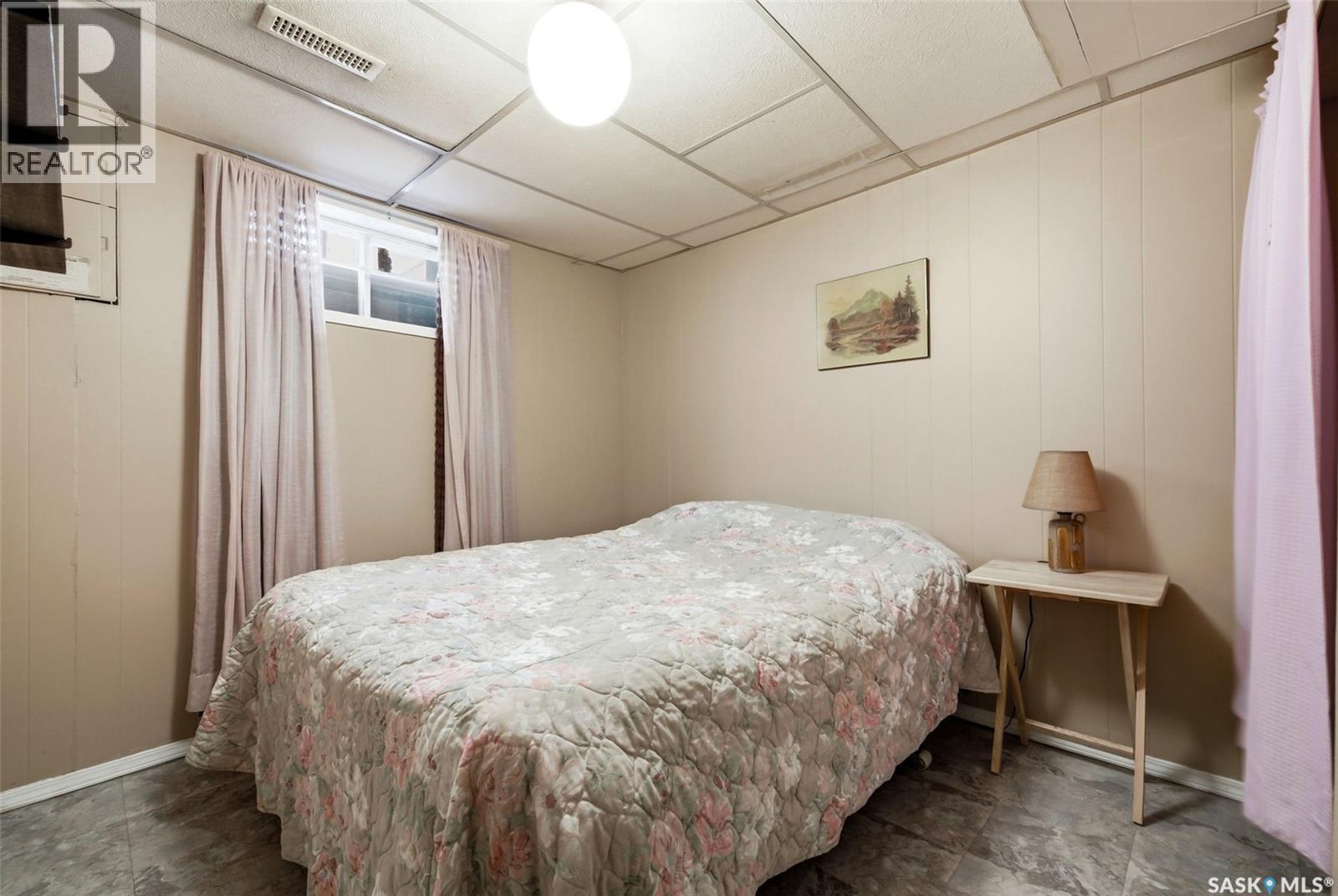 131 Lloyd Crescent, Regina, Saskatchewan  S4R 6B9 - Photo 24 - SK029260