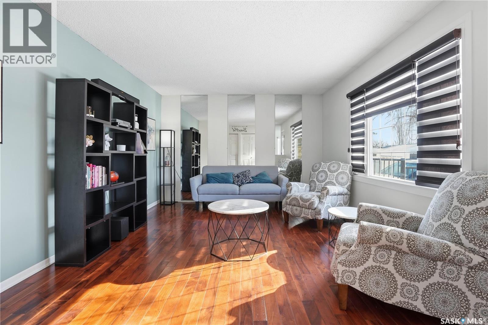 70 Paynter Crescent, Regina, Saskatchewan  S4X 1H6 - Photo 3 - SK029158