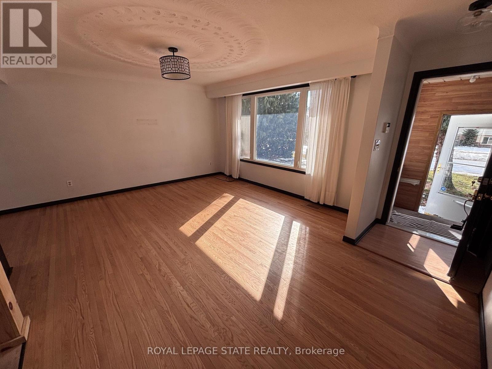 5030 Hartwood Avenue, Lincoln, Ontario  L0R 1B5 - Photo 10 - X12826580