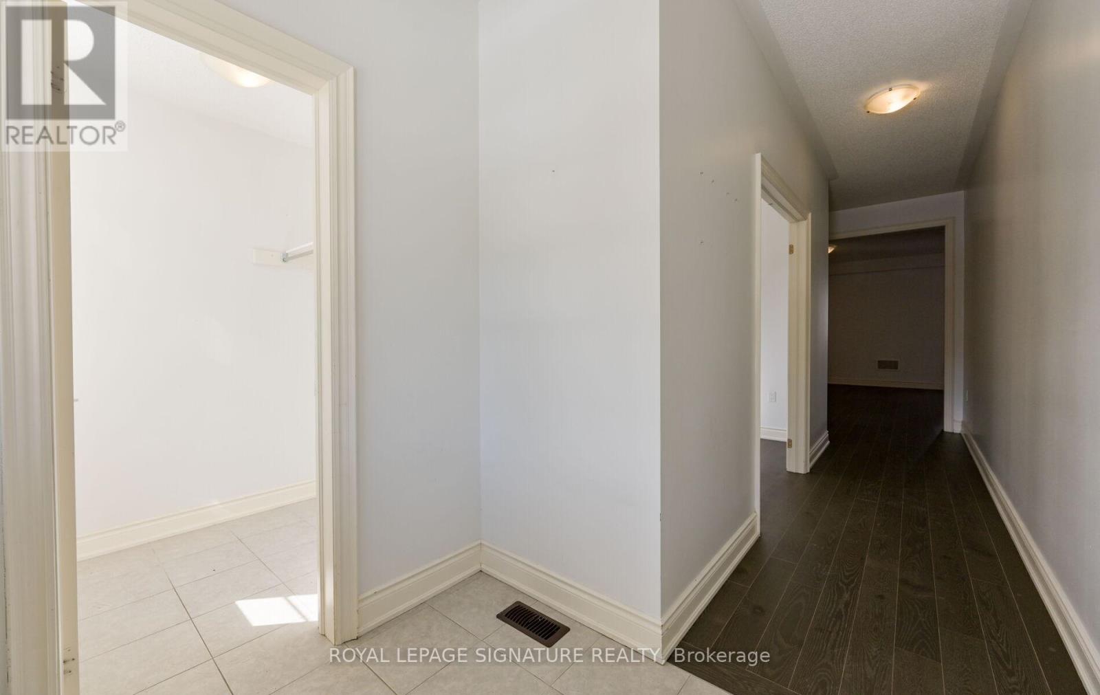 343 Humphrey Street, Hamilton, Ontario  L8B 1X5 - Photo 4 - X12826638