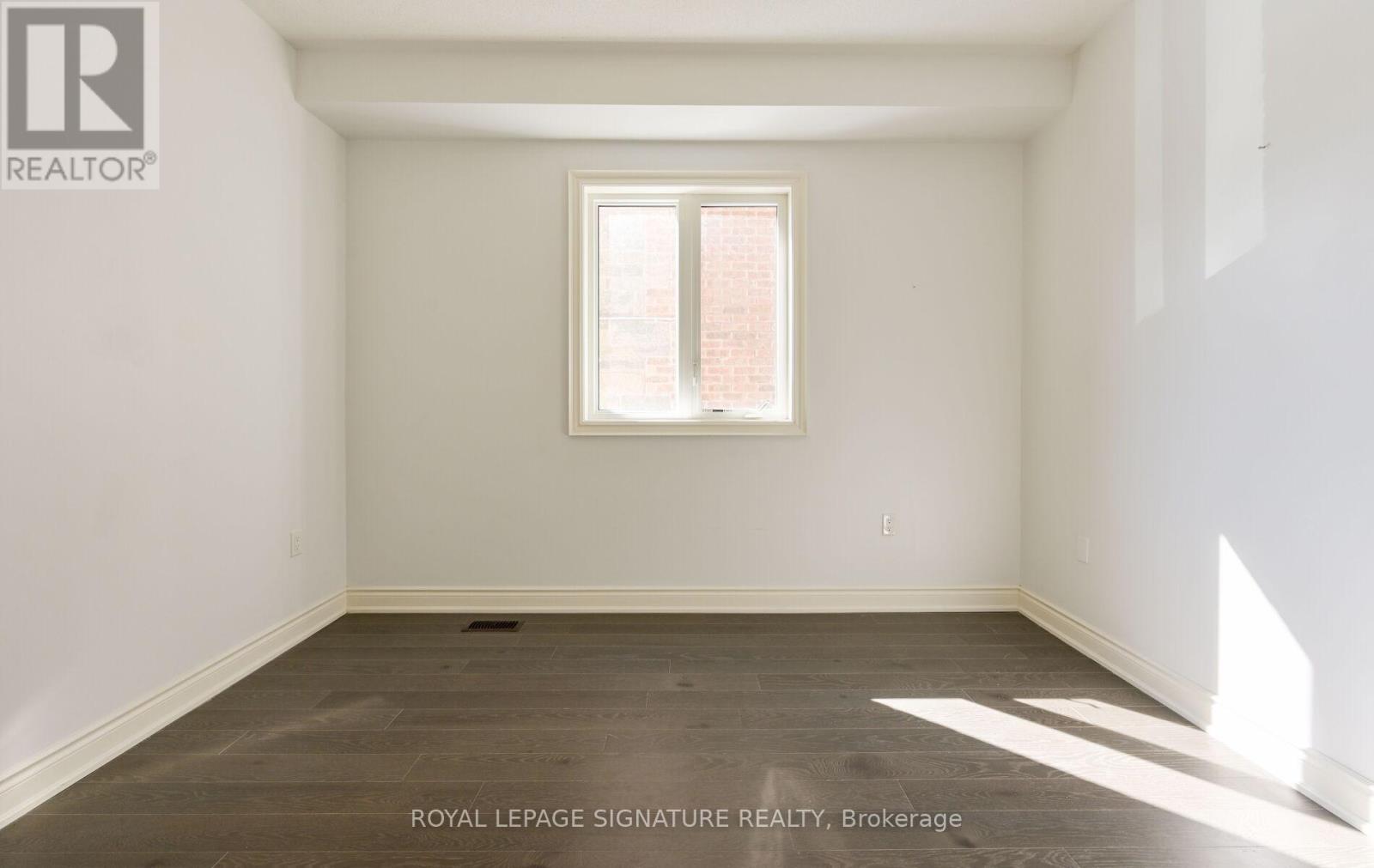 343 Humphrey Street, Hamilton, Ontario  L8B 1X5 - Photo 6 - X12826638