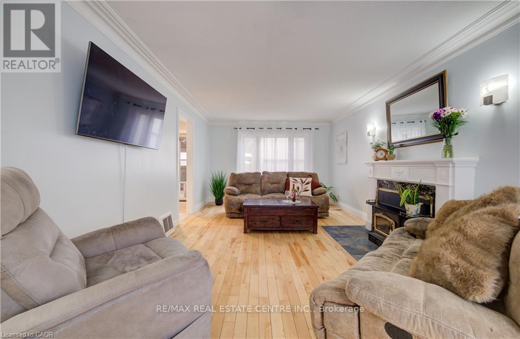 76 Brentwood Avenue, Kitchener, Ontario  N2H 2C8 - Photo 13 - X12826716