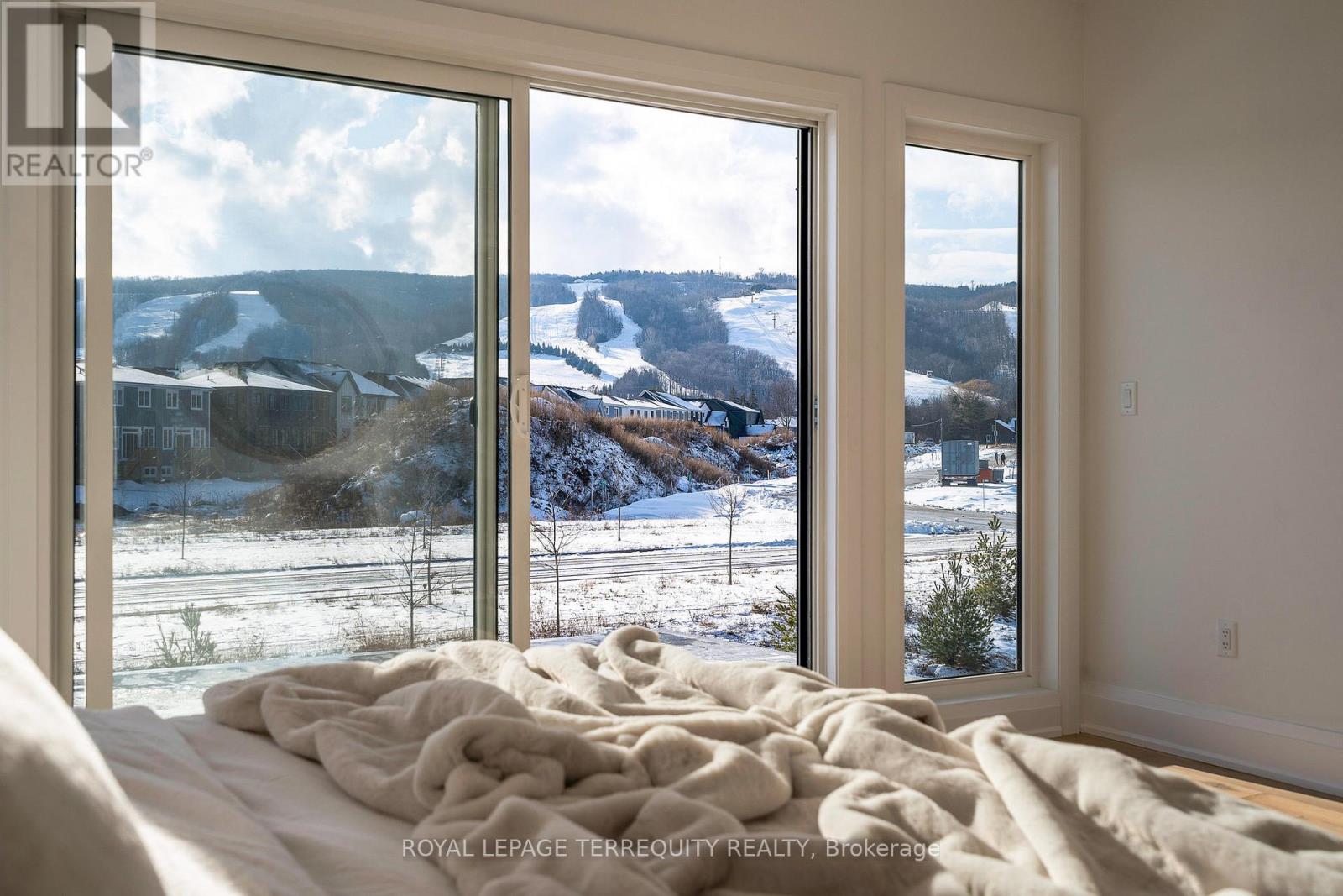 L/t - 109 Stillwater Crescent, Blue Mountains, Ontario  L9Y 4P5 - Photo 24 - X12826762