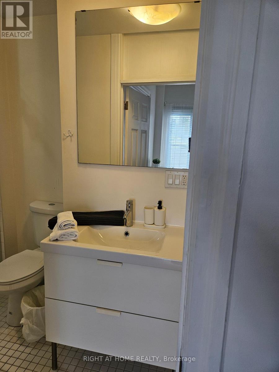 2 - 199 Catharine Street N, Hamilton (Beasley), Ontario  L8L 4S4 - Photo 9 - X12826794