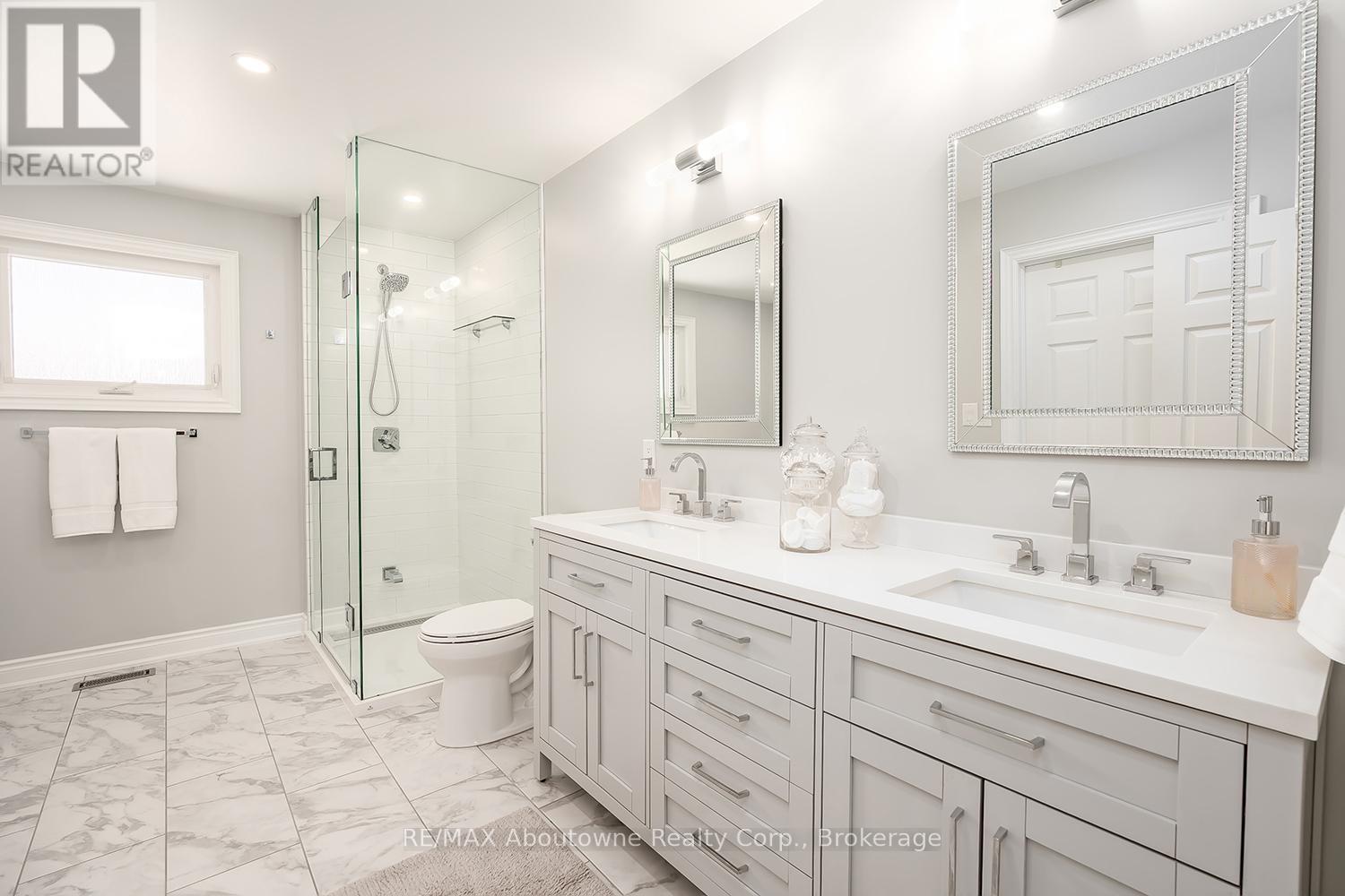 287 Royal Albert Court, Oakville, Ontario  L6H 3A7 - Photo 19 - W12826910