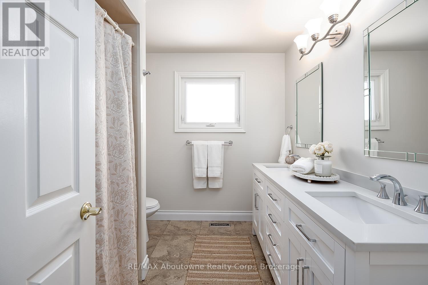 287 Royal Albert Court, Oakville, Ontario  L6H 3A7 - Photo 25 - W12826910