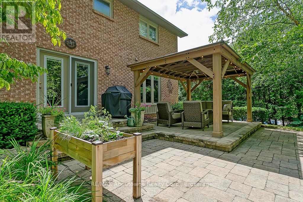 287 Royal Albert Court, Oakville, Ontario  L6H 3A7 - Photo 41 - W12826910