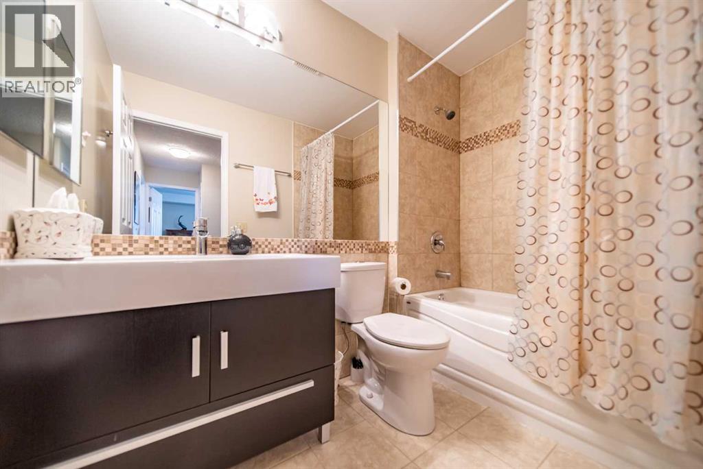 216 Coachway Lane Sw, Calgary, Alberta  T3H 2V9 - Photo 23 - A2288871