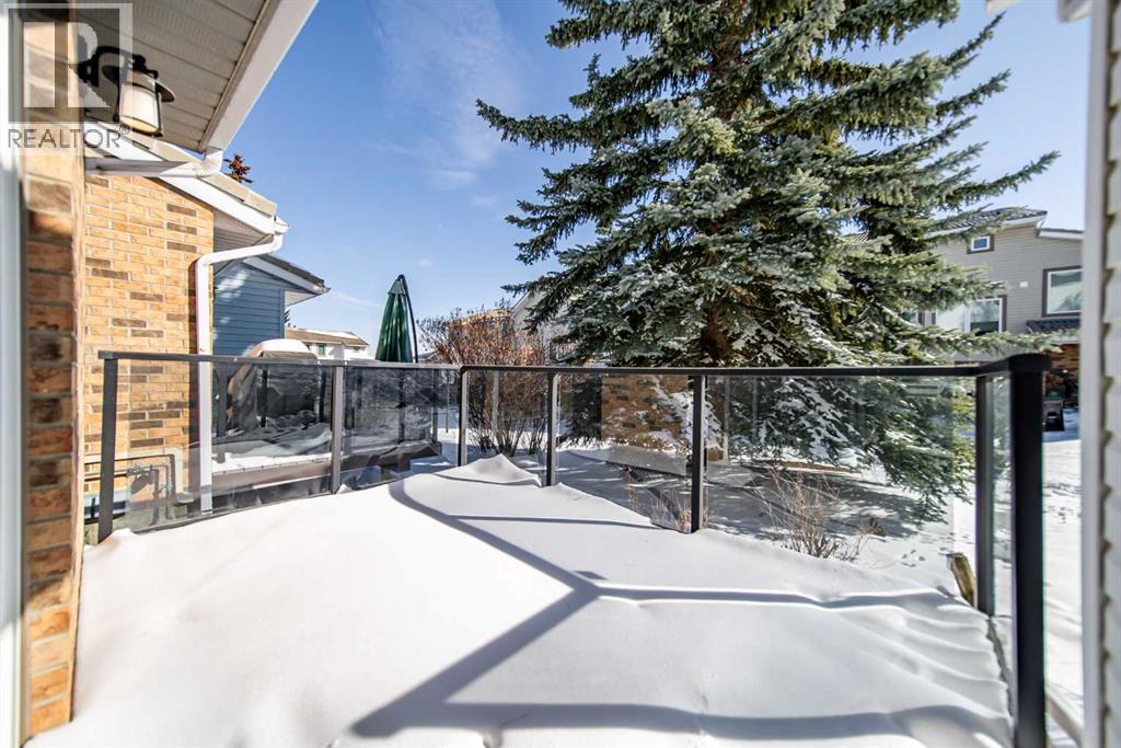 216 Coachway Lane Sw, Calgary, Alberta  T3H 2V9 - Photo 30 - A2288871