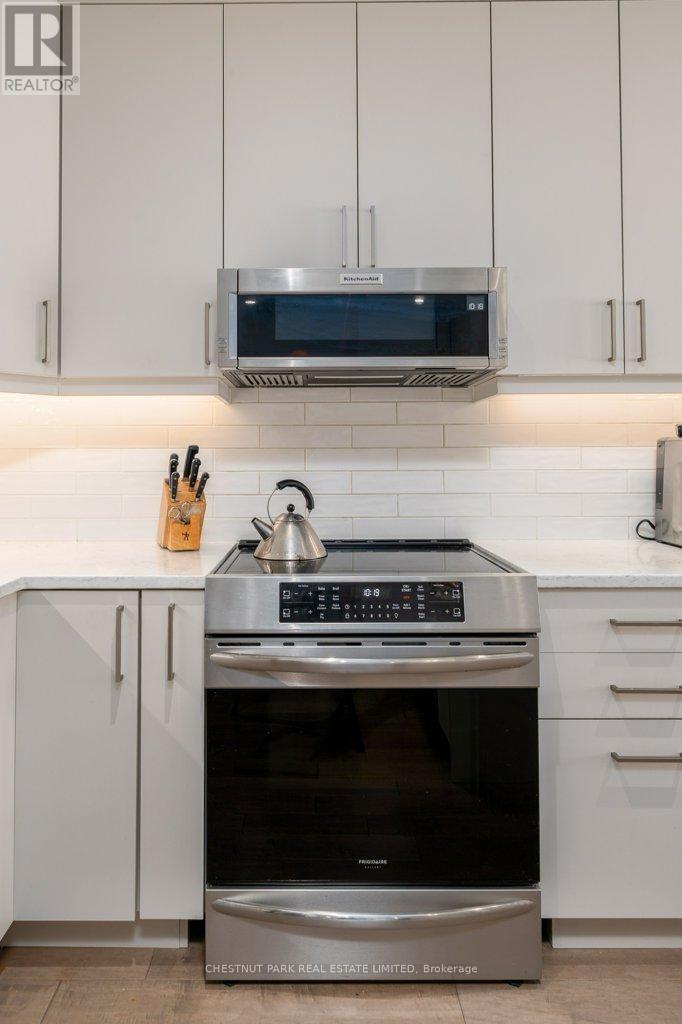 302 - 17 Cleave Avenue, Prince Edward County (Picton Ward), Ontario  K0K 2T0 - Photo 14 - X12826854