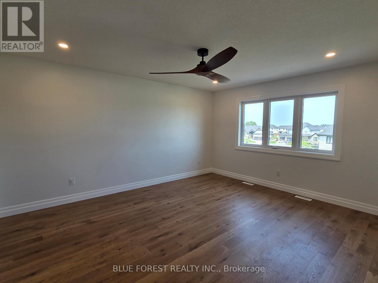 230 Harvest Lane, Thames Centre, Ontario  N0L 1G2 - Photo 8 - X12826858