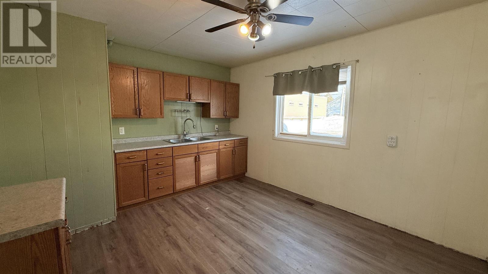 38 King St, Sioux Lookout, Ontario  P8T 1E8 - Photo 10 - TB2600308