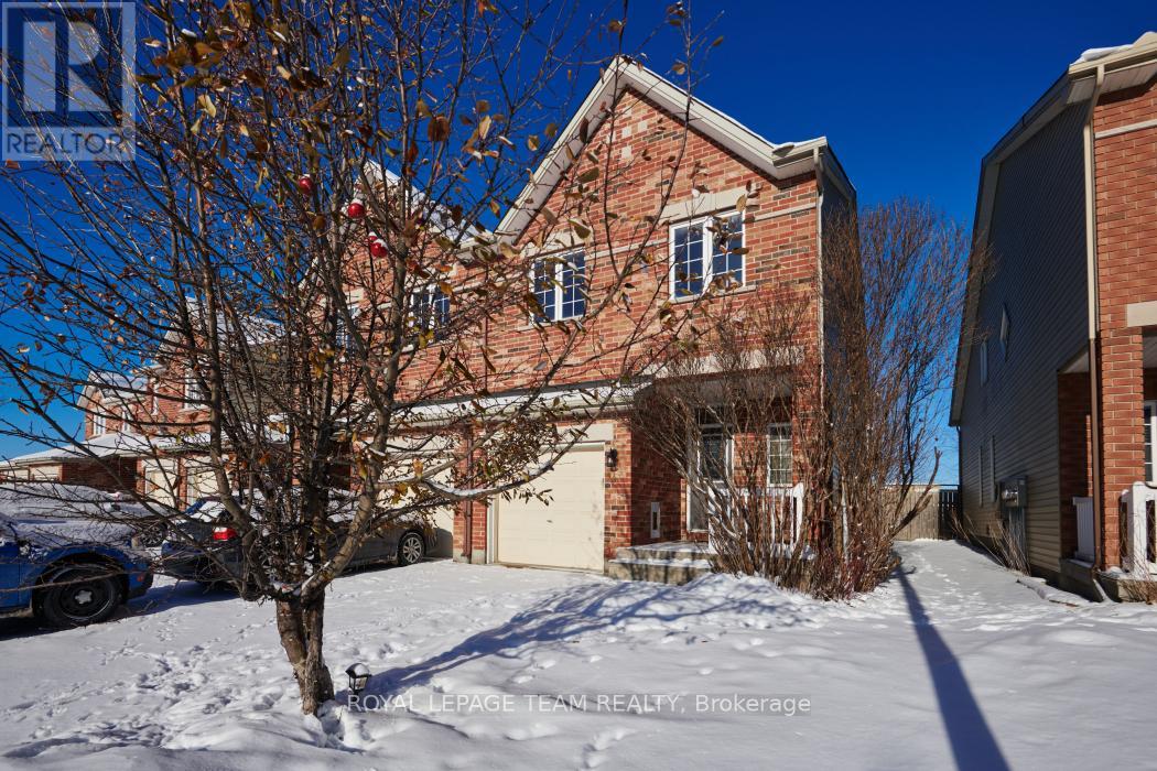 541 Salzburg Drive, Ottawa, Ontario  K4A 0C6 - Photo 2 - X12826818