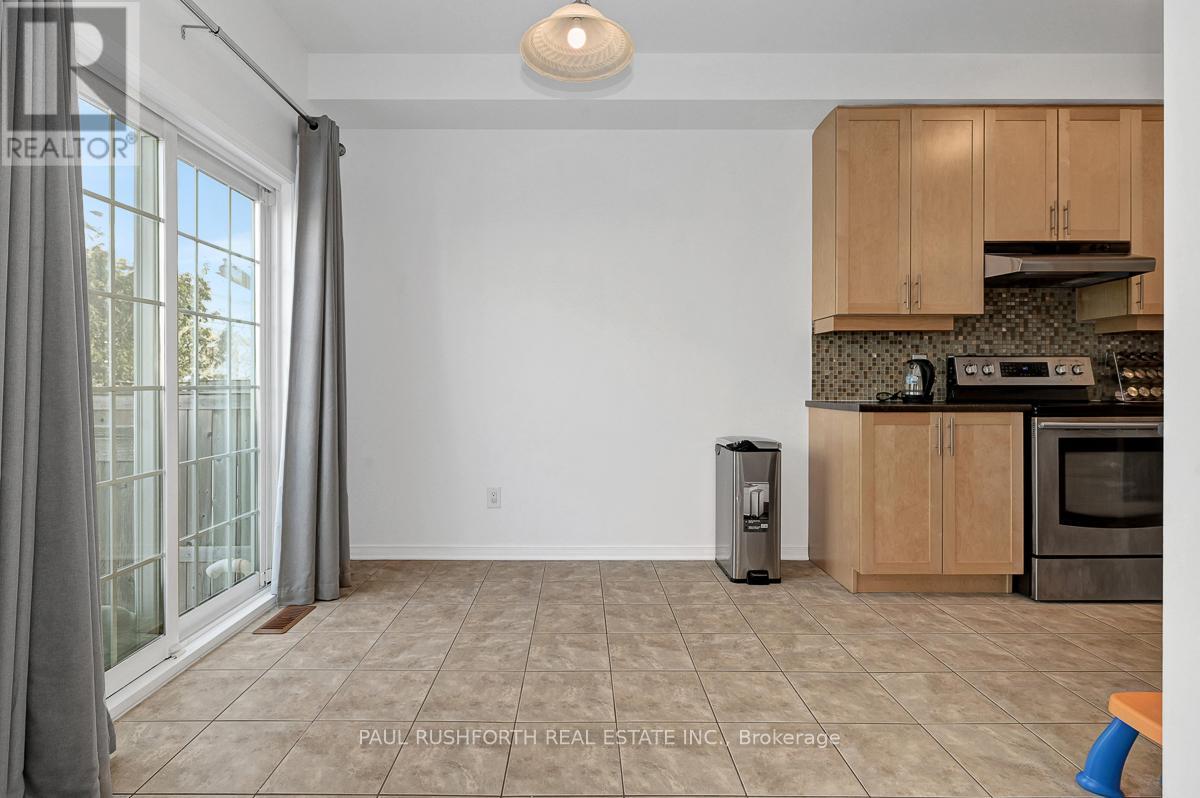 606 Pamplona Private, Ottawa, Ontario  K2J 5T4 - Photo 16 - X12826834