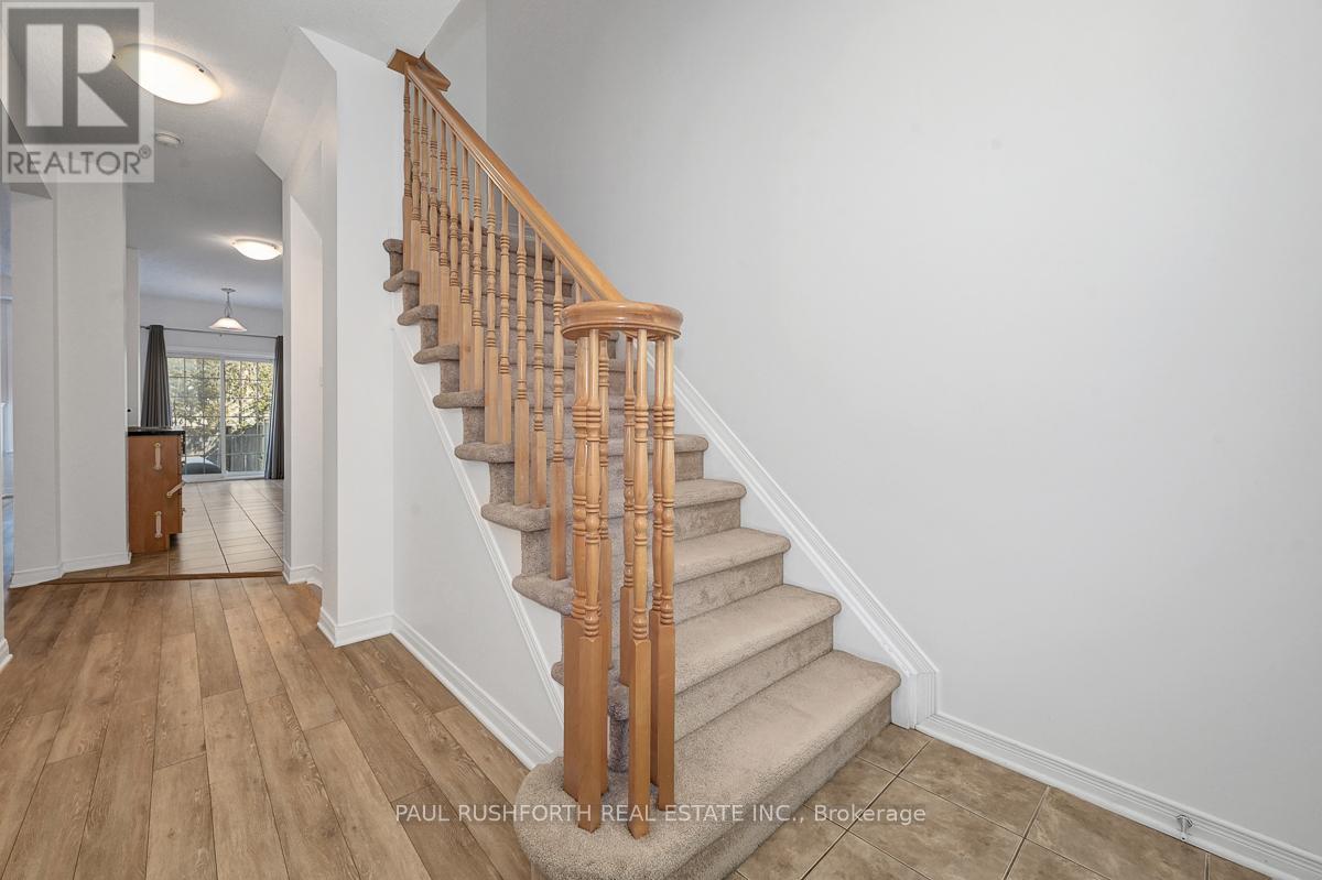 606 Pamplona Private, Ottawa, Ontario  K2J 5T4 - Photo 5 - X12826834