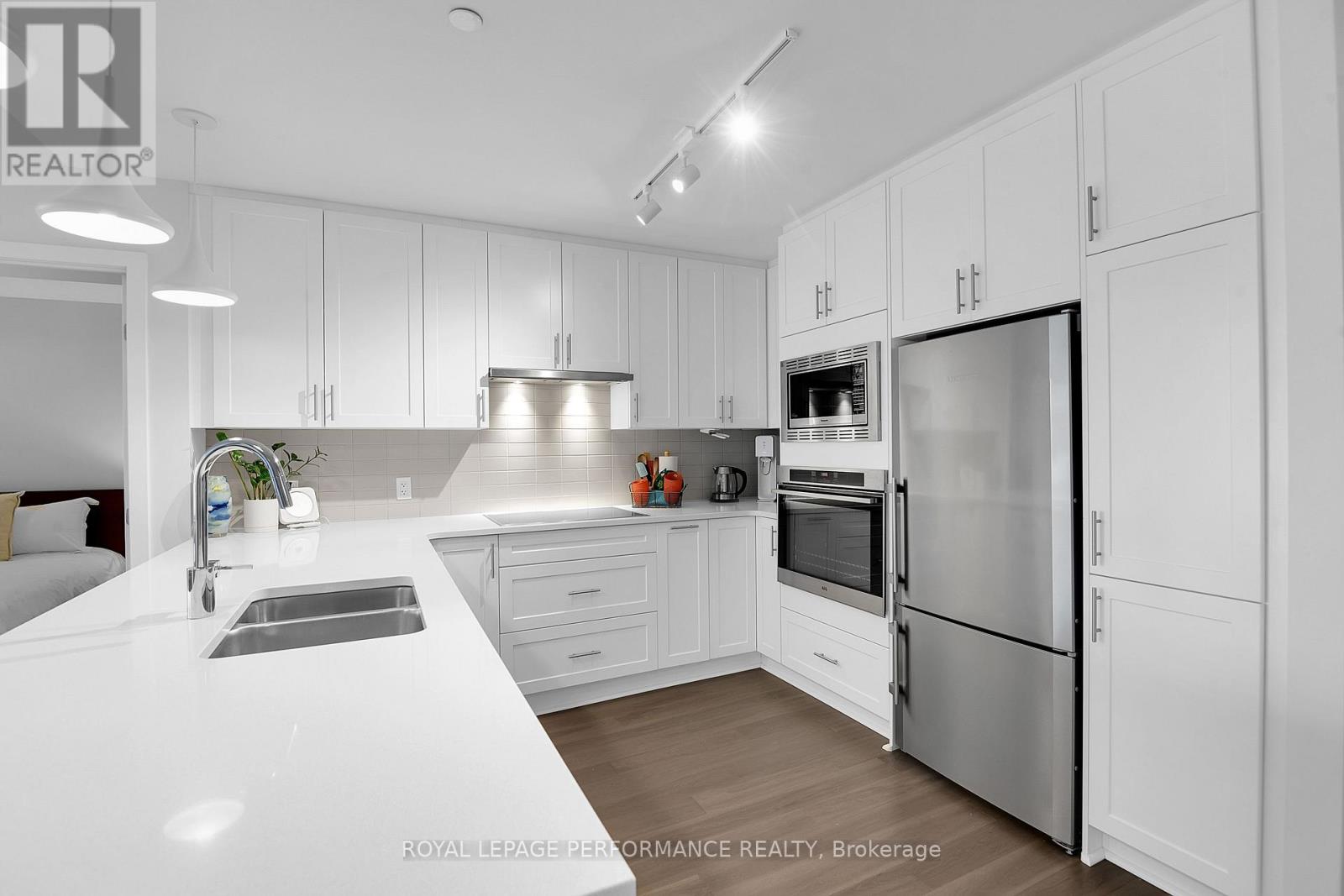 301 - 570 De Mazenod Avenue, Ottawa, Ontario  K1S 5X2 - Photo 11 - X12826904