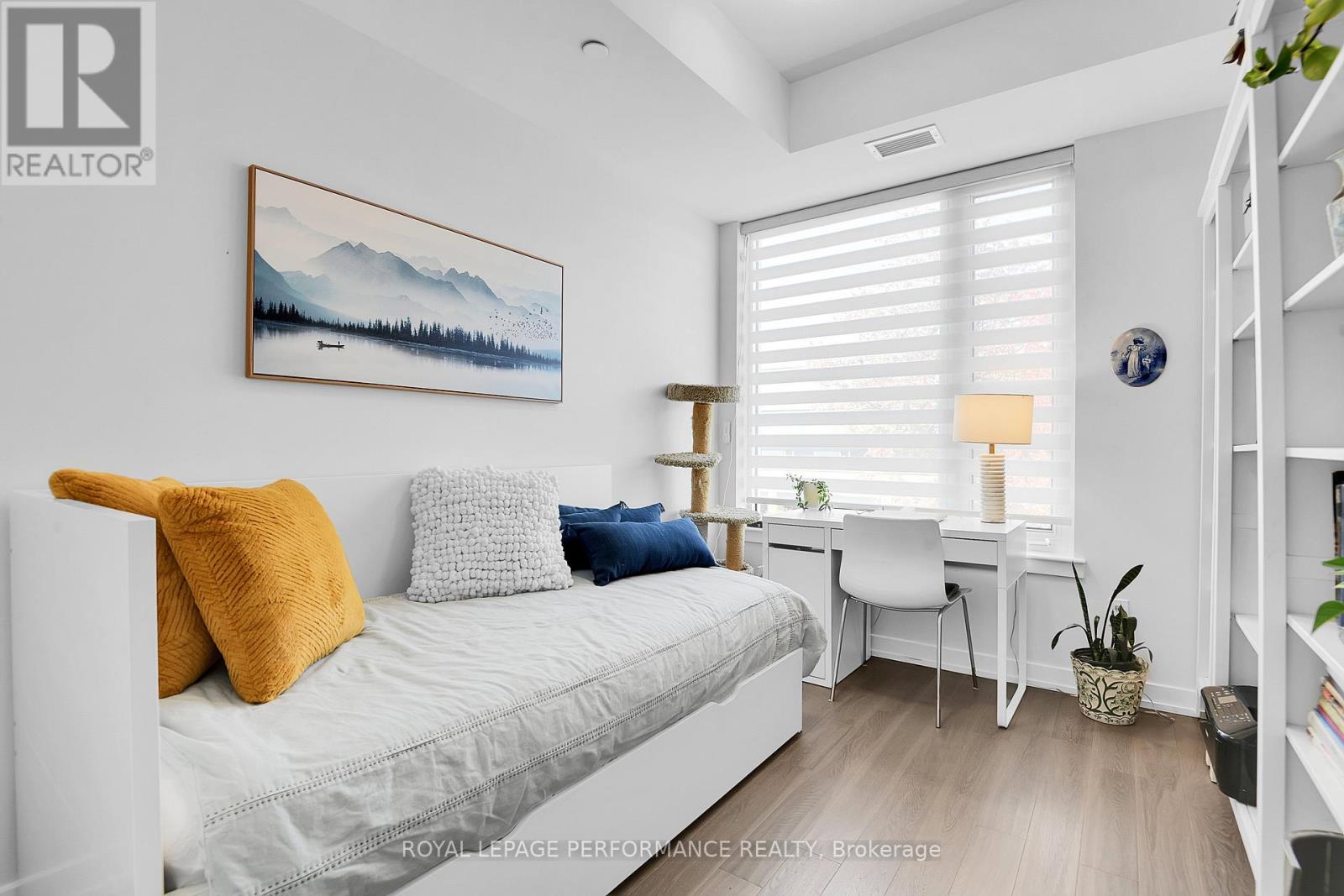 301 - 570 De Mazenod Avenue, Ottawa, Ontario  K1S 5X2 - Photo 17 - X12826904