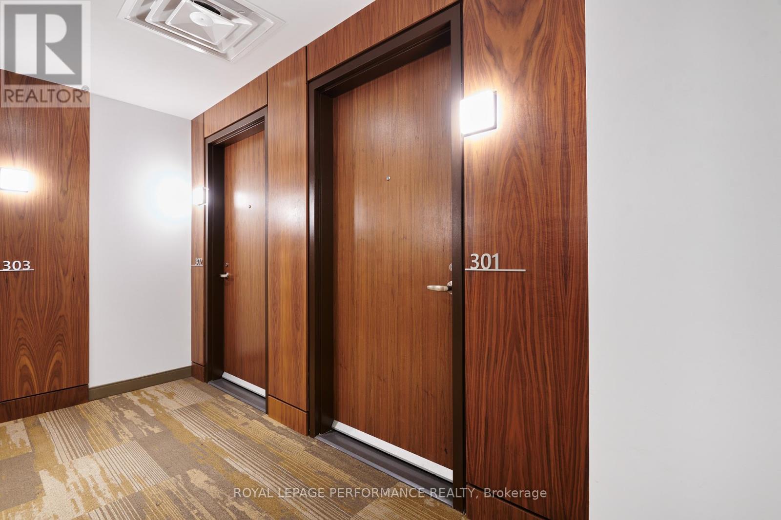 301 - 570 De Mazenod Avenue, Ottawa, Ontario  K1S 5X2 - Photo 4 - X12826904