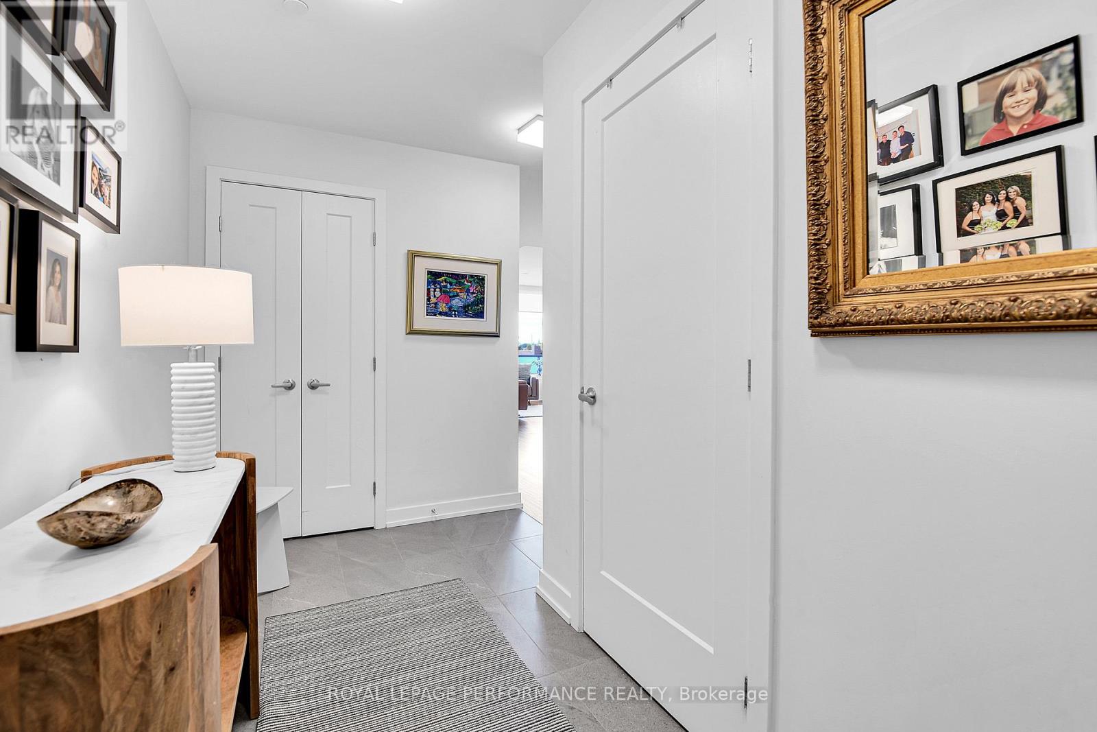 301 - 570 De Mazenod Avenue, Ottawa, Ontario  K1S 5X2 - Photo 6 - X12826904