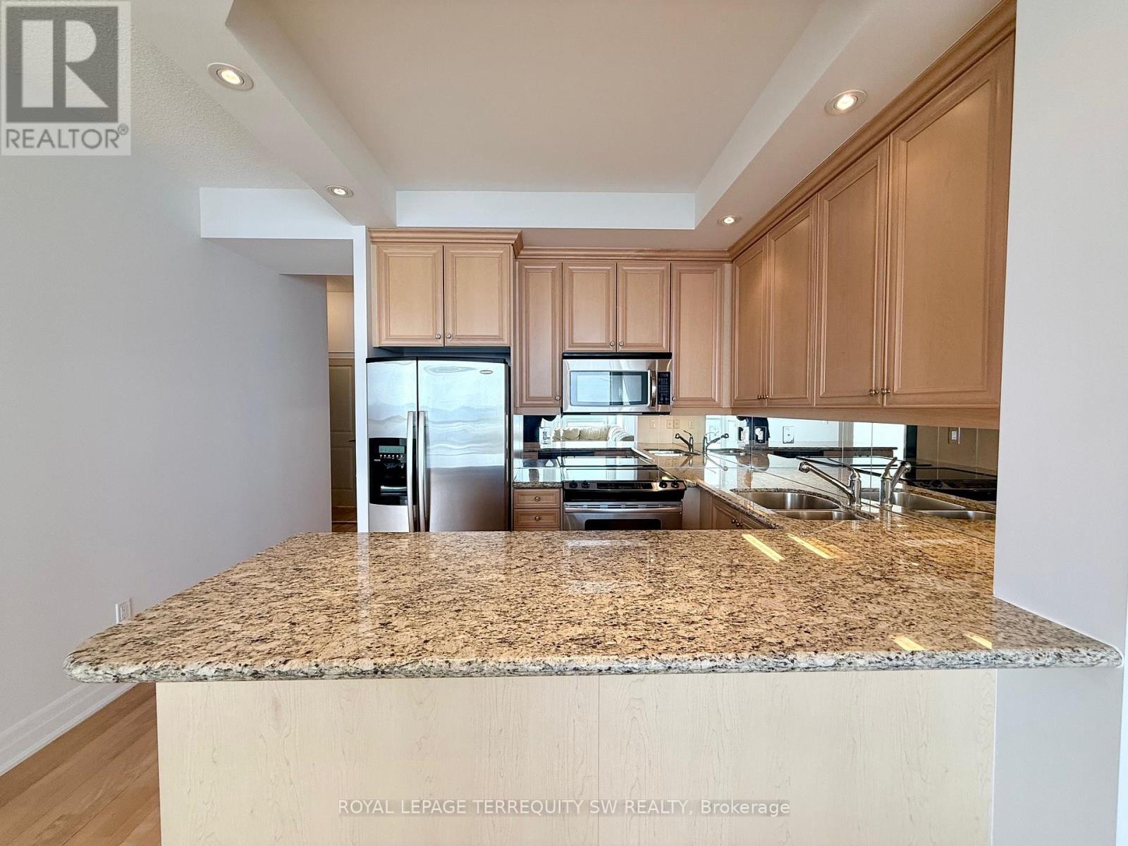 1413 - 628 Fleet Street, Toronto, Ontario  M5V 1A8 - Photo 2 - C12684860