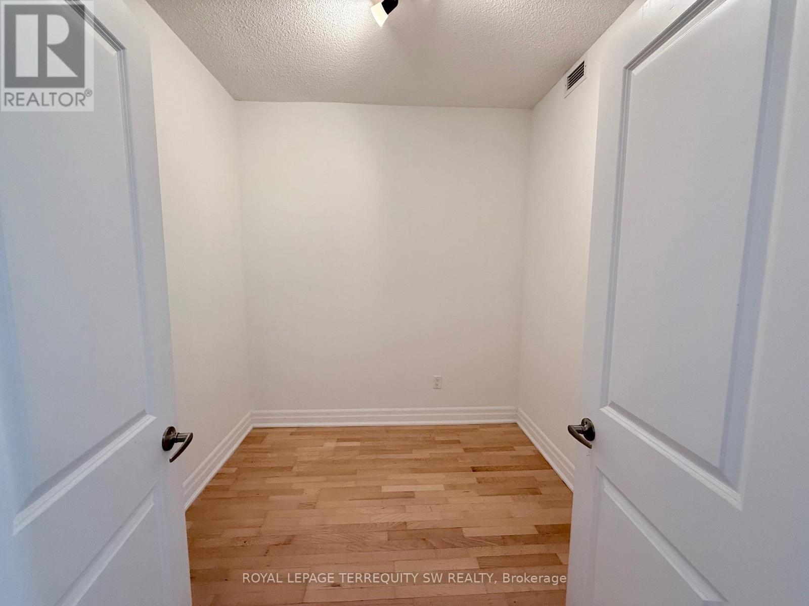 1413 - 628 Fleet Street, Toronto, Ontario  M5V 1A8 - Photo 8 - C12684860