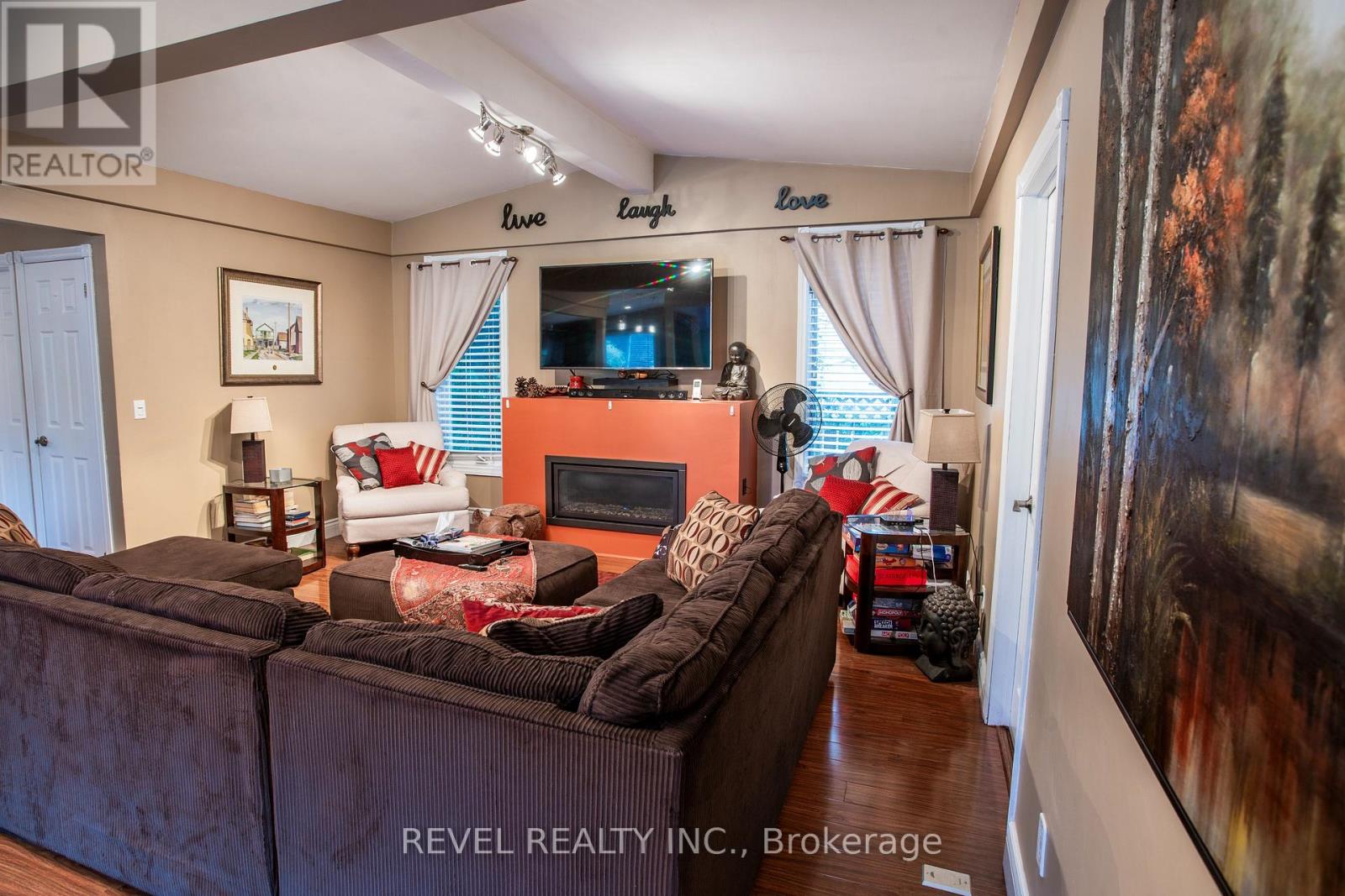 403 Apache Street, Huron-Kinloss, Ontario  N0G 2R0 - Photo 4 - X12445494