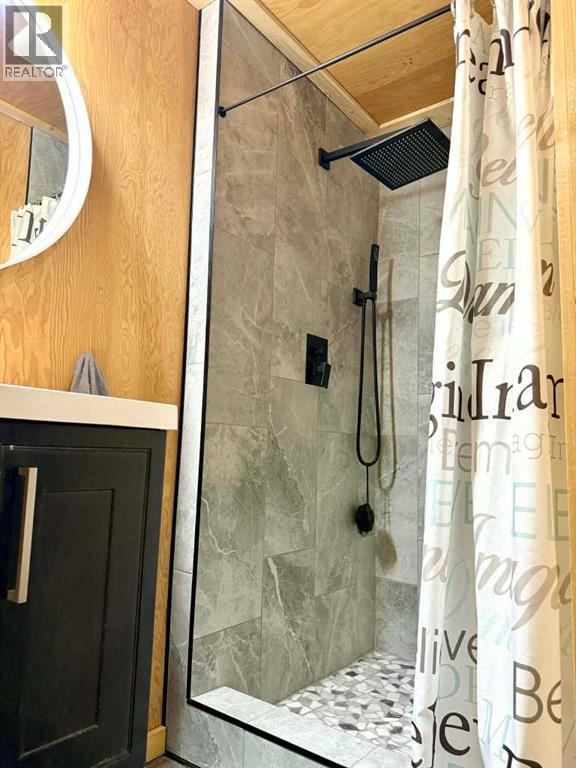 103, 145 East River Road, Hinton, Alberta  T7V 1S5 - Photo 19 - A2287144