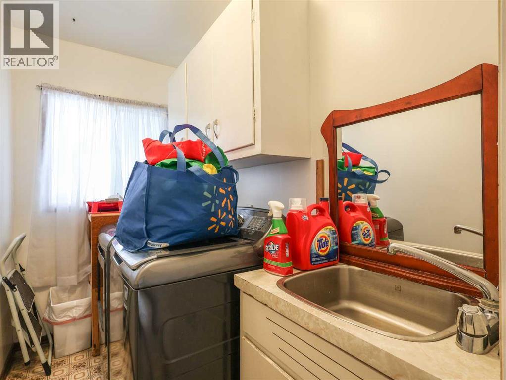 4716 51 Street, Stettler, Alberta  T4K 1J5 - Photo 24 - A2275629