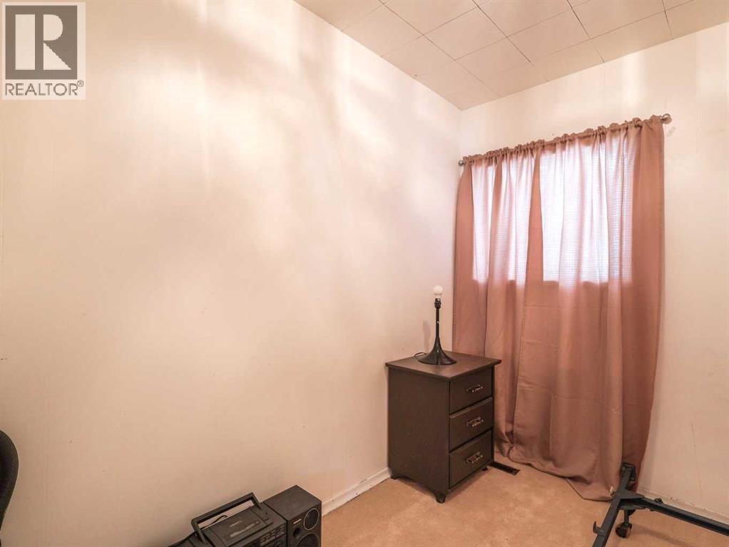 4716 51 Street, Stettler, Alberta  T4K 1J5 - Photo 17 - A2275629